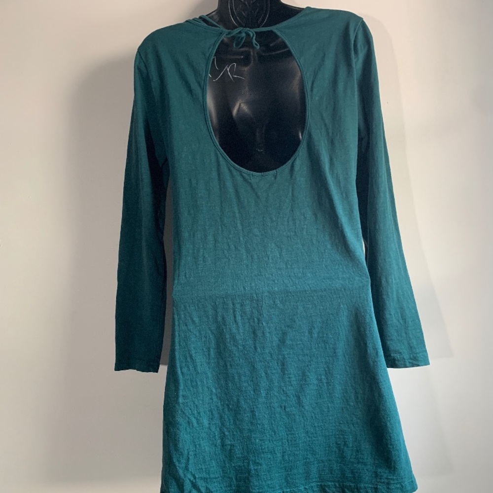 Dress - Picture 3 of 4